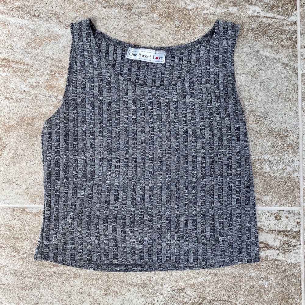 Previously loved ribbed grey crop top